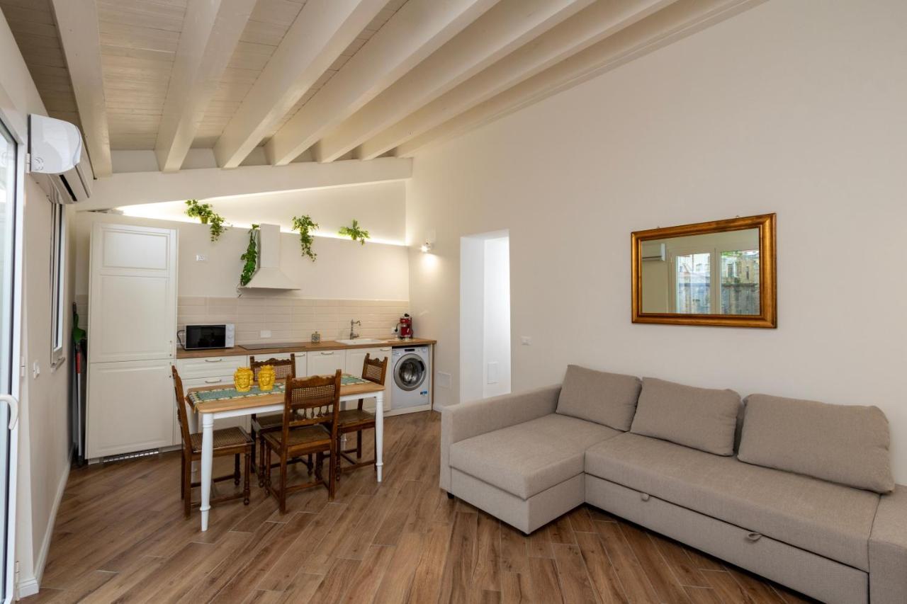Cortile Del Greco Apartments パレルモ エクステリア 写真